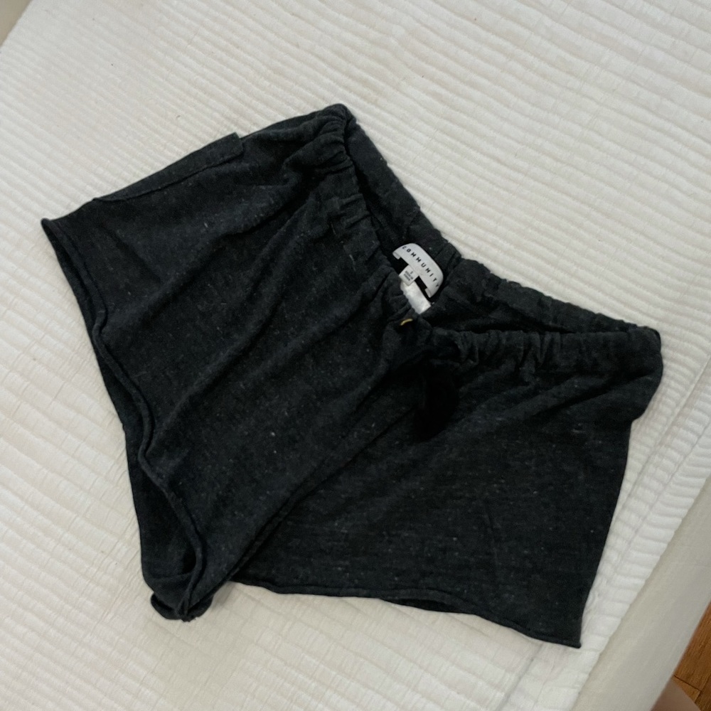 Community sweat shorts Sz XS